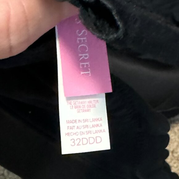 Victoria's Secret The Getaway Halter Black Crochet Bikini Top Size 32DDD - Picture 2 of 5